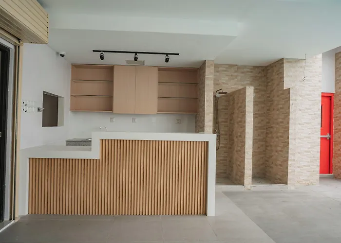 Отель Diane Residences 3*